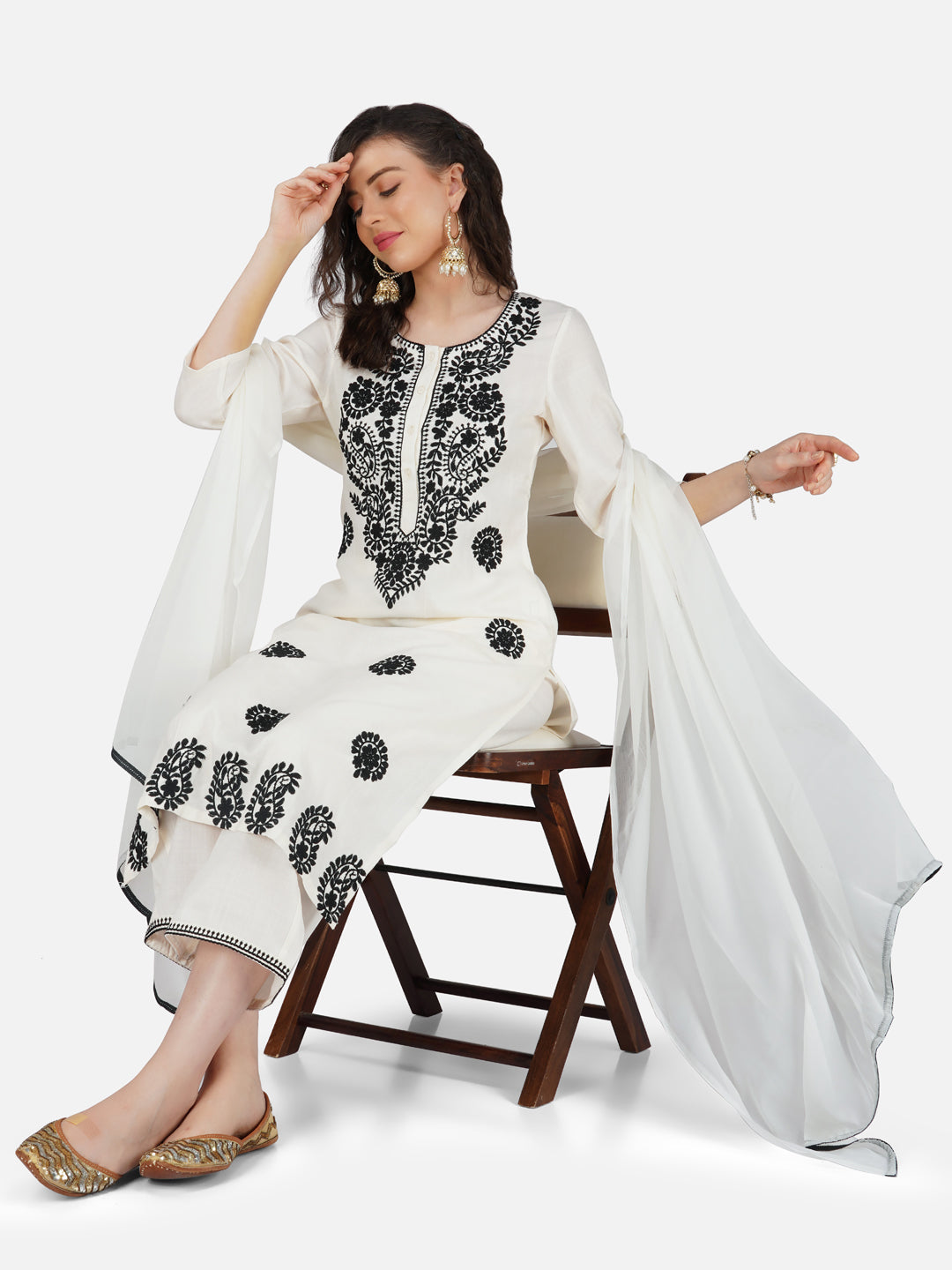 White Lucknowi Hand Chikankari Kurta Set with Black Embroidery